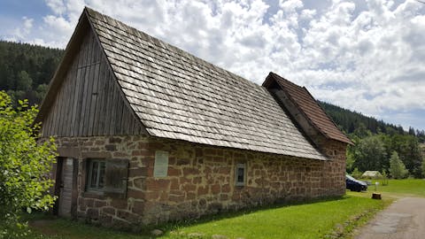 Rußhütte von außen