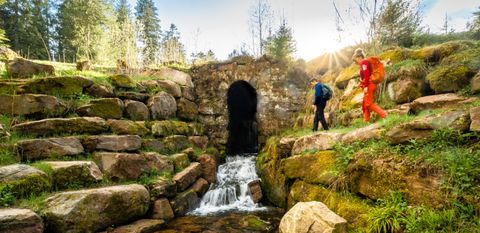 Wandern an der Quelle