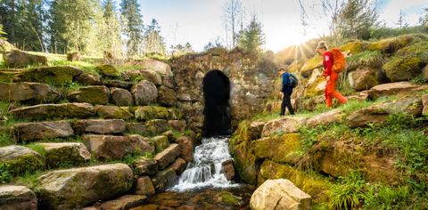 Wandern an der Quelle