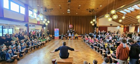 Projektwoche Trommeln durch die Welt an der Grundschule Oberes Enztal